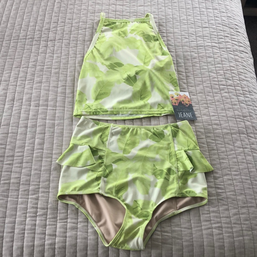NWT green palms